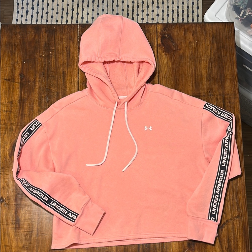 Under Armour Women's Cropped Pink Hoodie Large